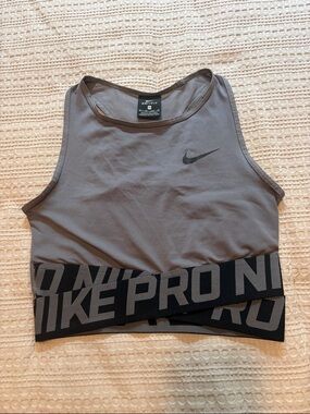 Nike Pro Dri-Fit Women's Gray Cropped Training Tank